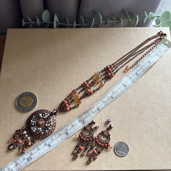 Vintage Avon Boho Medallion Necklace & Chandelier Earrings Set NIB 118 - Picture 13 of 14